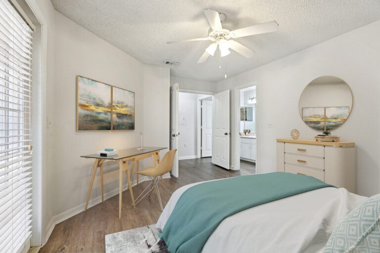 Office or study area at Mezzo of Tampa Palms apartments